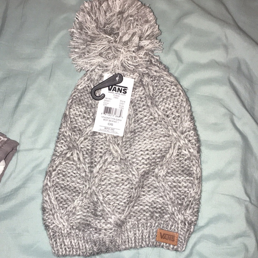 Cute Vans beanie hat!